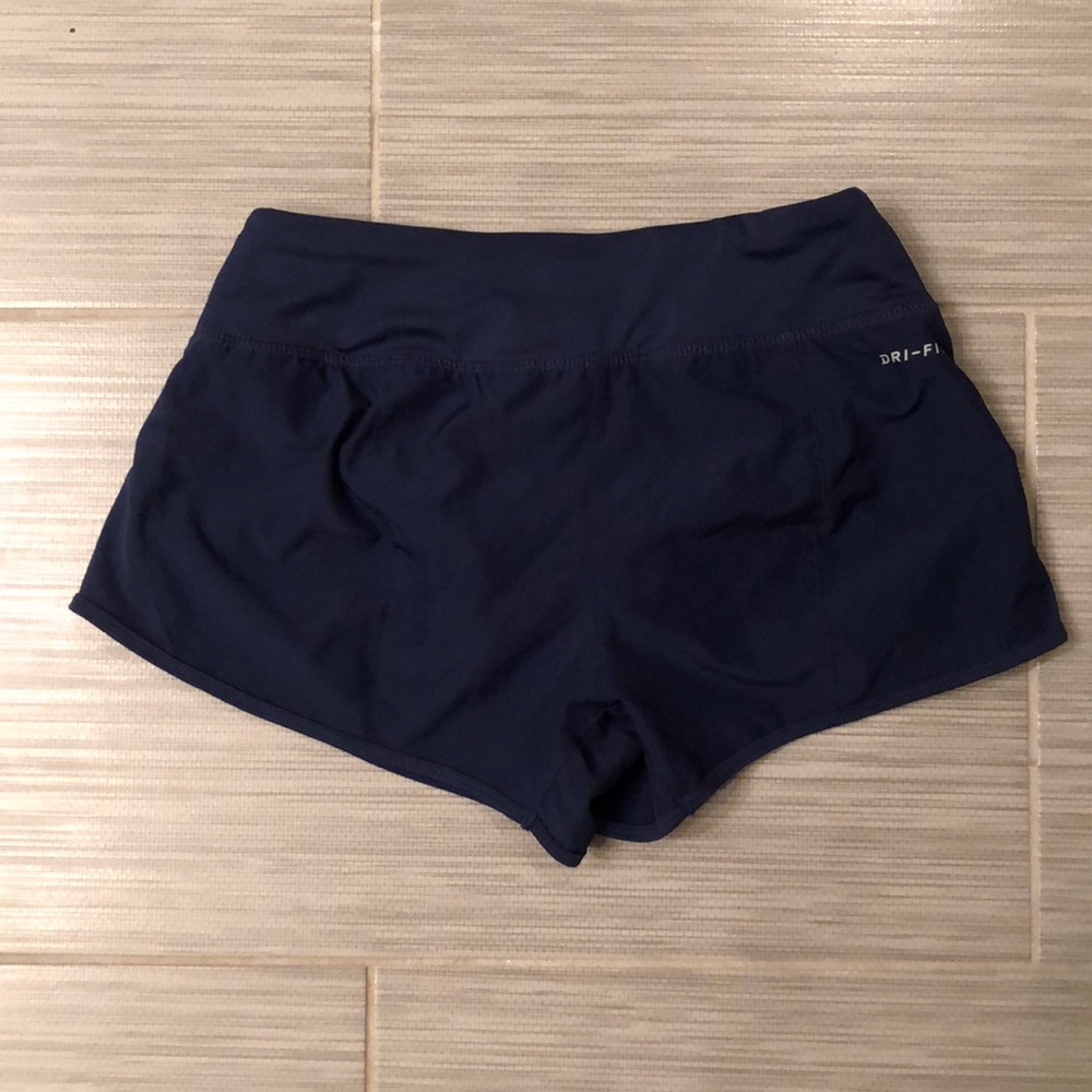 Nike shorts - Picture 2 of 2